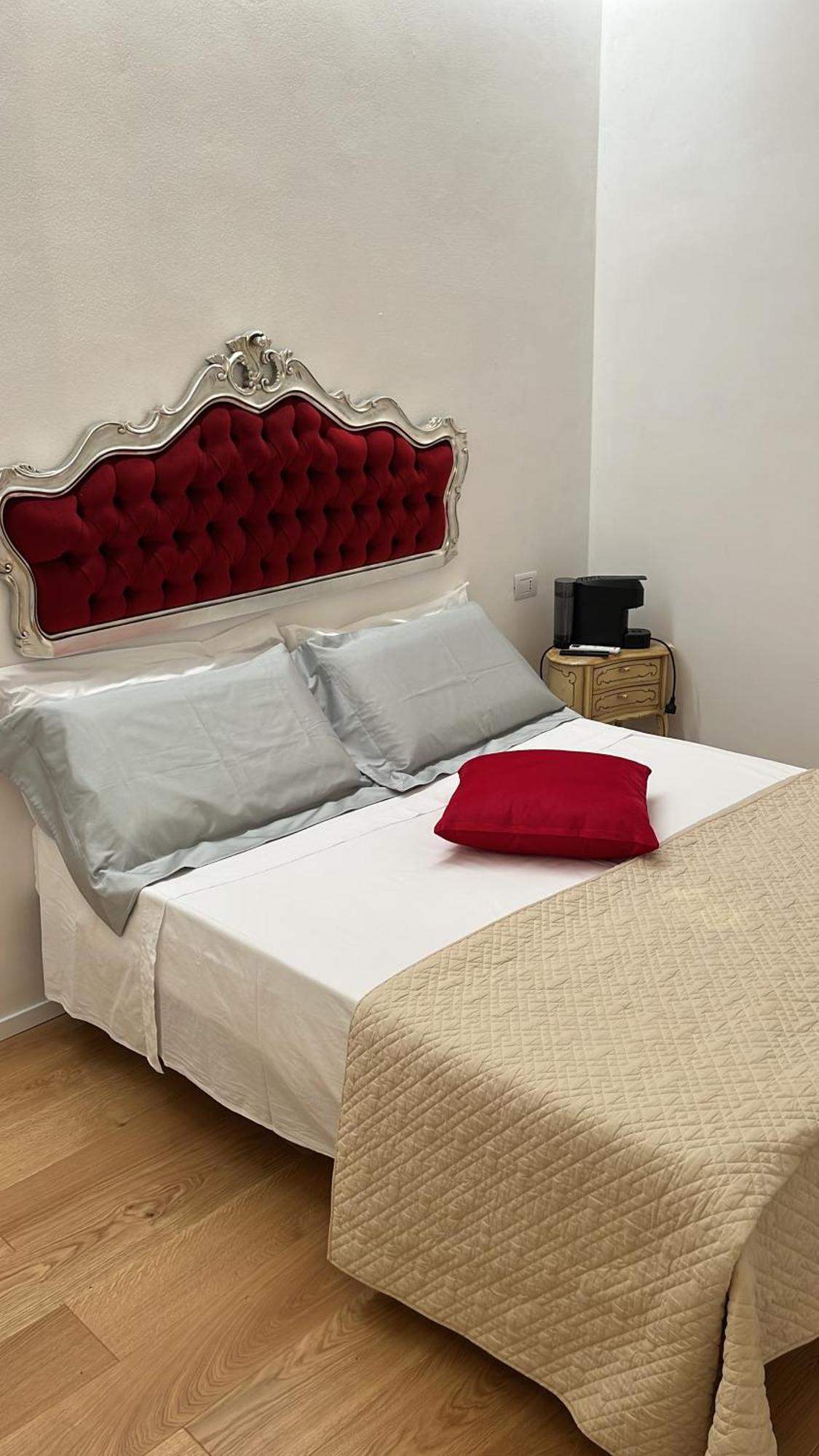 Rosarias Rooms Manfredónia Exterior foto